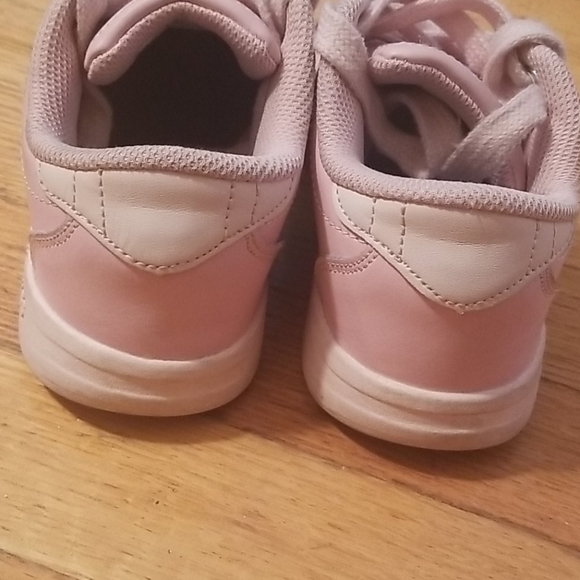 K-SWISS Shoes - Picture 5 of 6